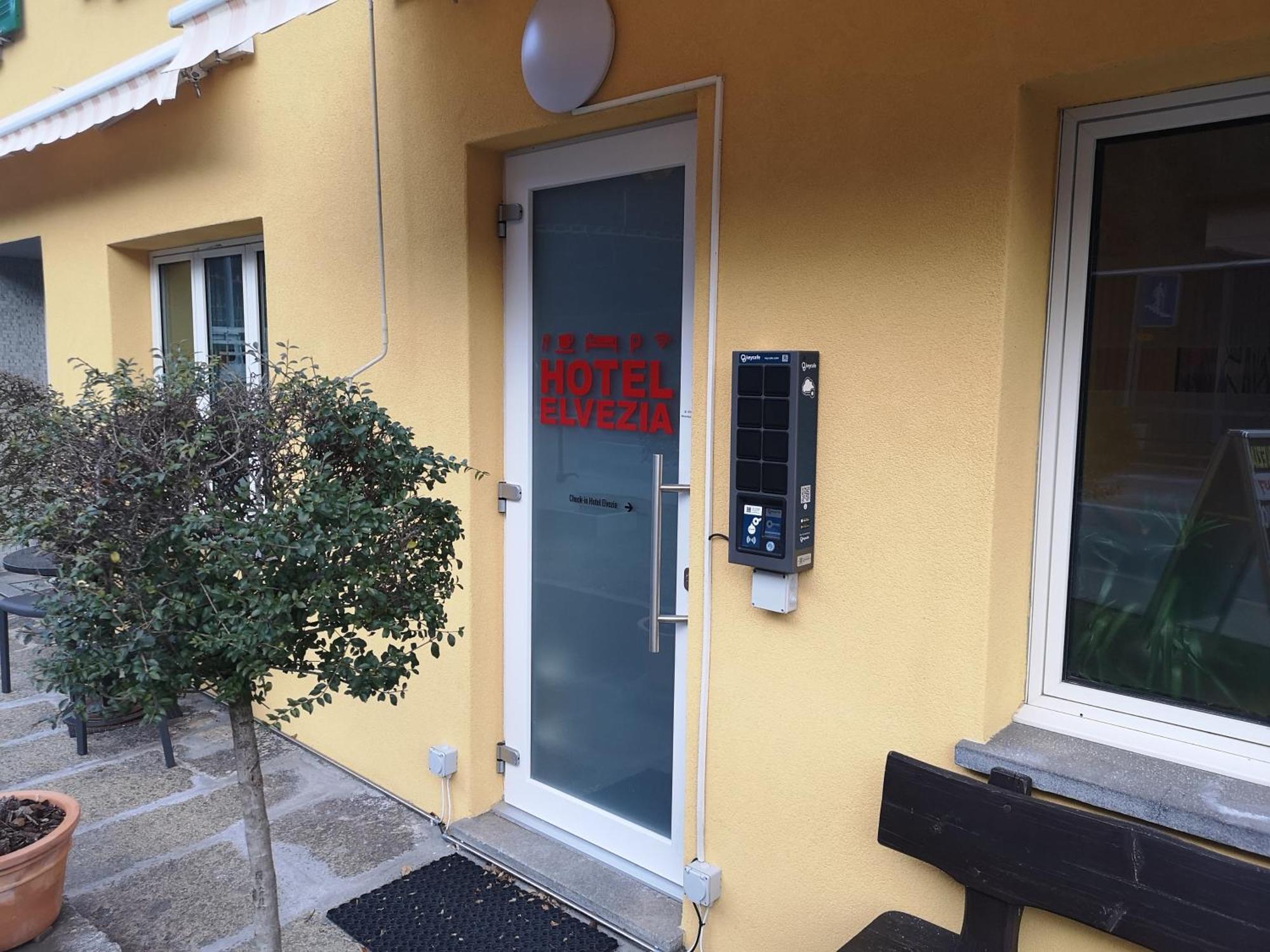 Hotel Elvezia Lavorgo Buitenkant foto