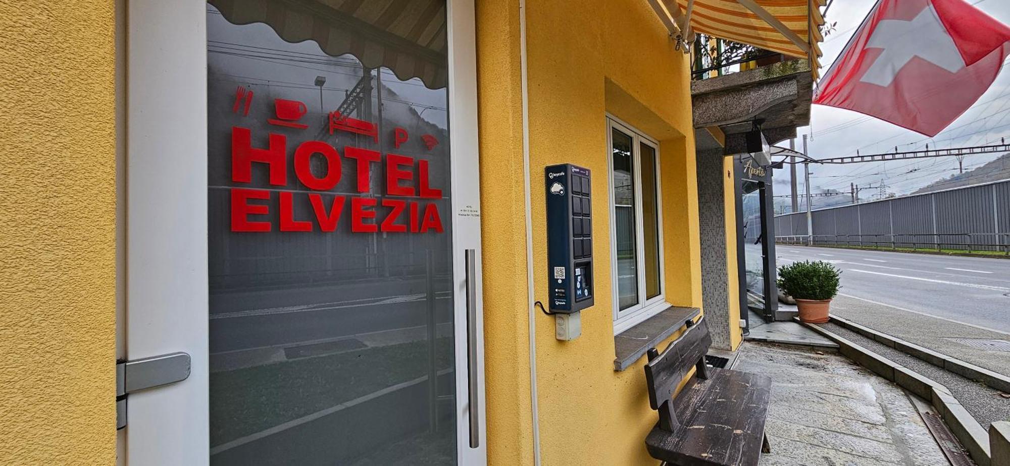 Hotel Elvezia Lavorgo Buitenkant foto