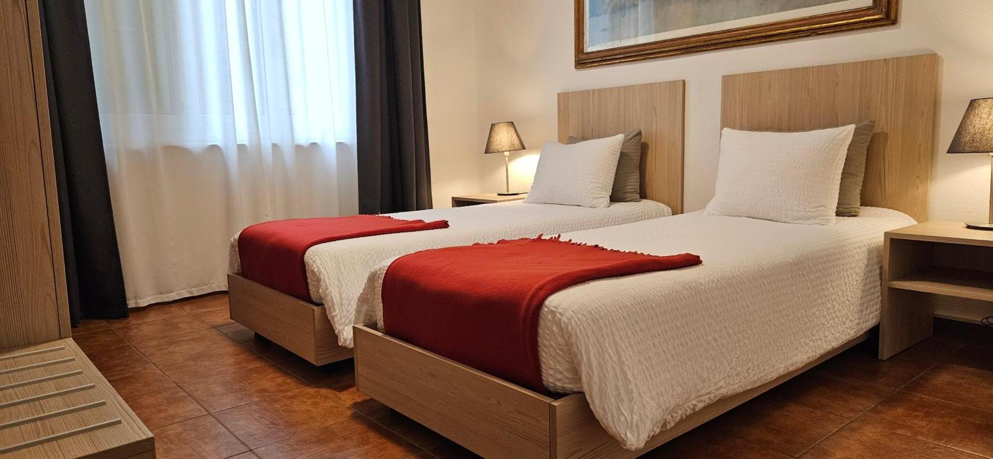 Hotel Elvezia Lavorgo Buitenkant foto